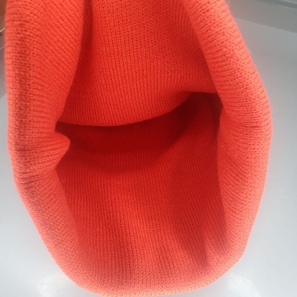 Kool Aid Winter Red Hat Beanie By Mad Engine OSFM NWTUnisex - Picture 4 of 7